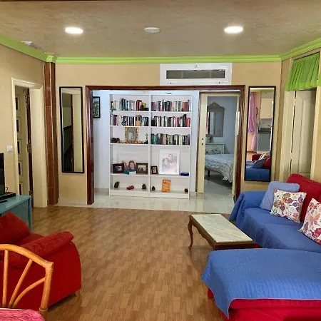 Delfines דירה אל מדאנו