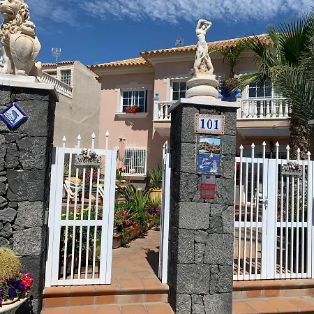 Delfines דירה אל מדאנו